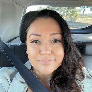 Meet your Posher, Adriana